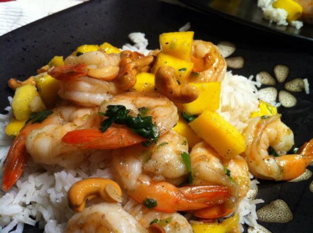 Spiced Shrimp with Mango, Rum and Cashews